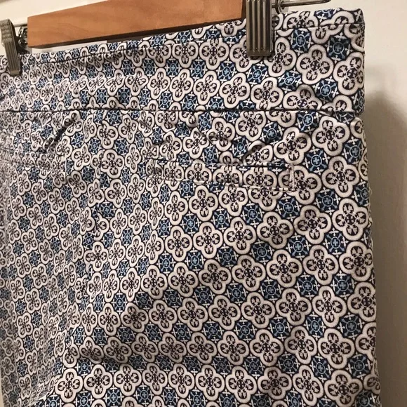 Kenar geo-print slip-on ankle pants, size 8 - Picture 5 of 8